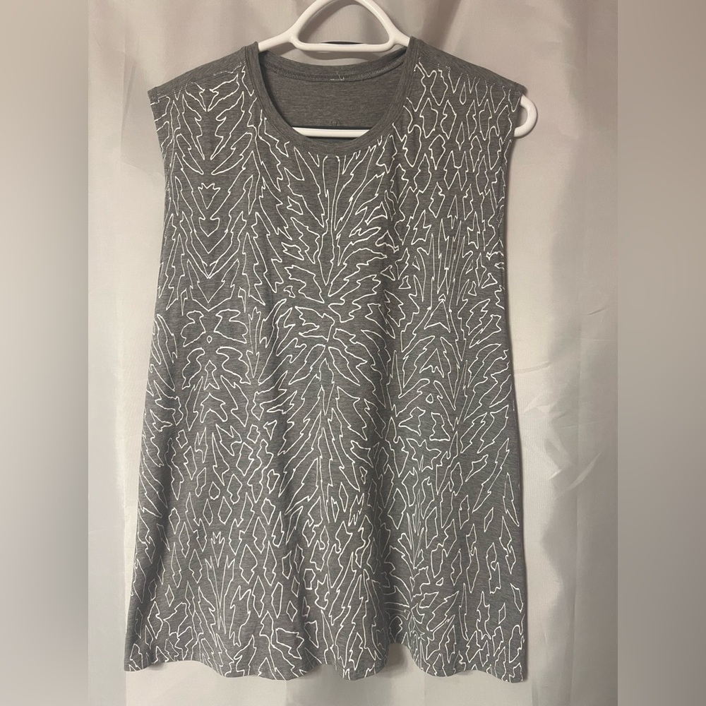 Lululemon Patterned Front Gray Patterned Tank Top. Men’s S but can be unisex. - Picture 1 of 2